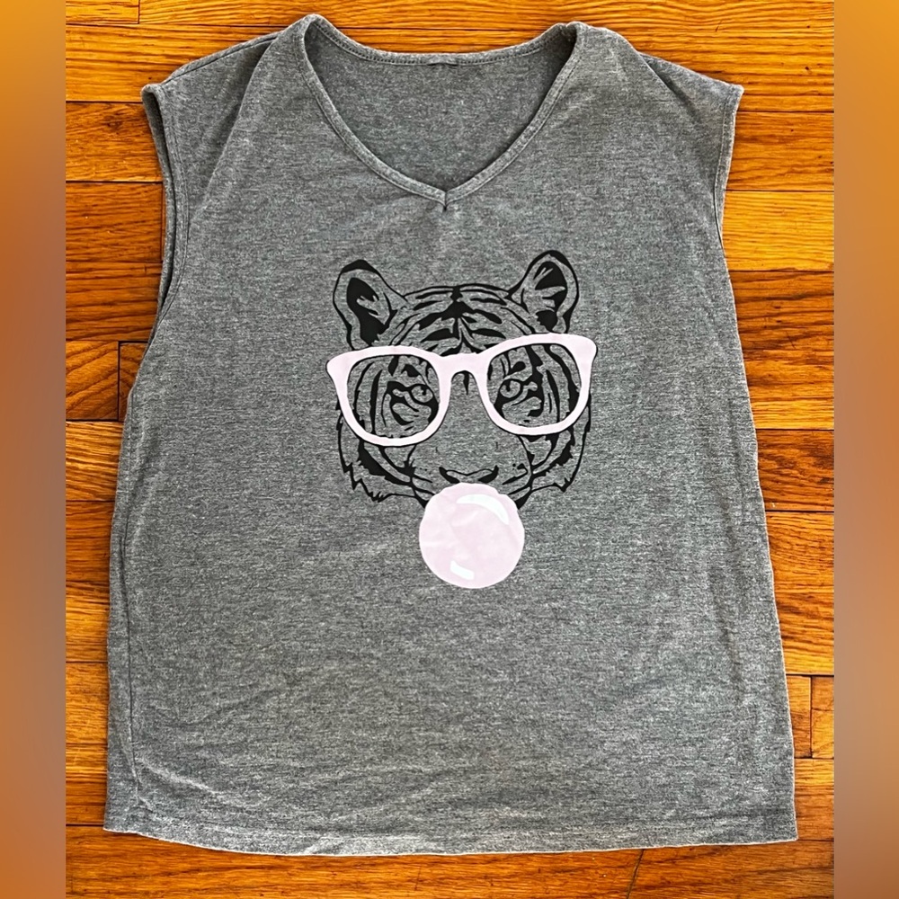 Awesome shirt 🐯